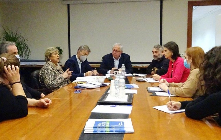 Συναντήσεις Αμπατζόγλου με τους Συλλόγους Γονέων του 16ου Νηπιαγωγείου και του Λυκείου Αναβρύτων