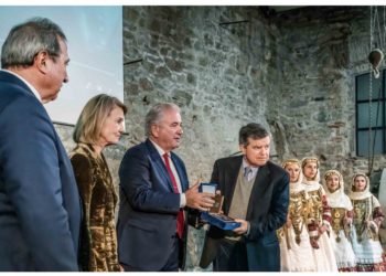 Επίτιμοι δημότες του Δήμου Λαυρεωτικής το ζεύγος Αθανασίου & Μαρίνας Μαρτίνου