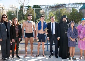Με λαμπρότητα τελέστηκε ο αγιασμός των υδάτων στο Νέο Ψυχικό