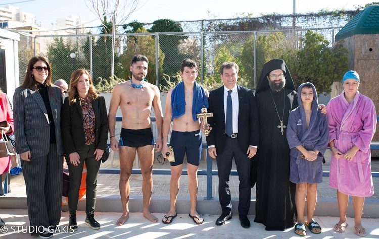 Με λαμπρότητα τελέστηκε ο αγιασμός των υδάτων στο Νέο Ψυχικό
