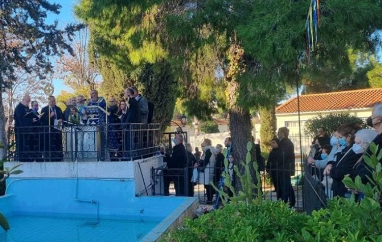 Με λαμπρότητα γιορτάστηκαν τα Θεοφάνια στον Ι.Ν. Αγίου Γεωργίου