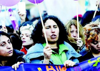Τουρκία: «Πισωγύρισμα» για τις γυναίκες