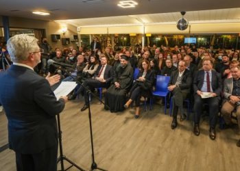 «Νέα Αρχή»: Πέντε άξονες προτάσεων και καυστική απάντηση στην ΕΝΕΒΑΠ