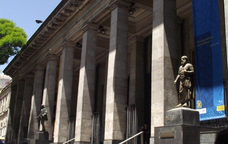 Αυτοί που τιμούν τους Έλληνες