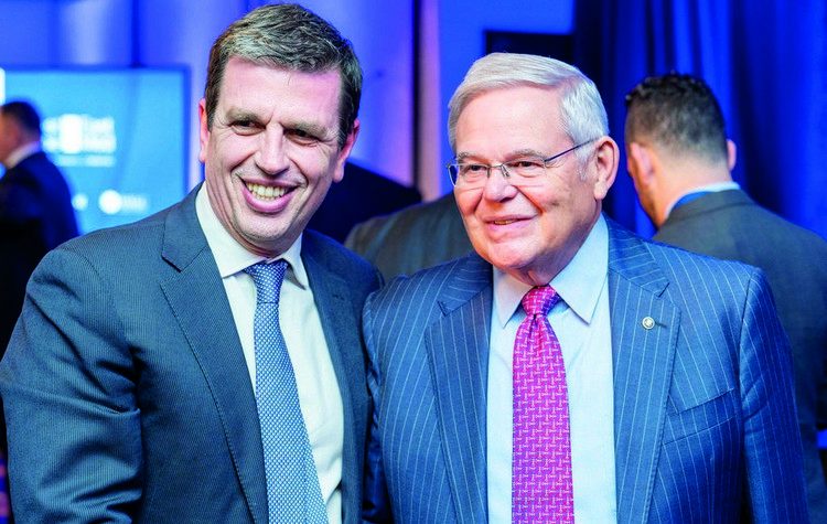 Ο Bob Menendez κι εμείς