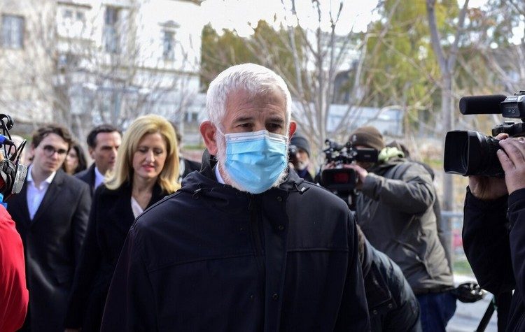 Ένοχος για δύο απόπειρες βιασμού Πέτρος Φιλιππίδης - Αθώος για το βιασμό