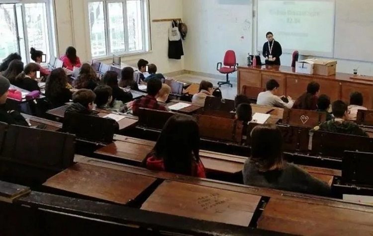 Επαναφέρει το «Παιδικό Πανεπιστήμιο» για μαθητές δημοτικού και γυμνασίου η Περιφέρεια Αττικής