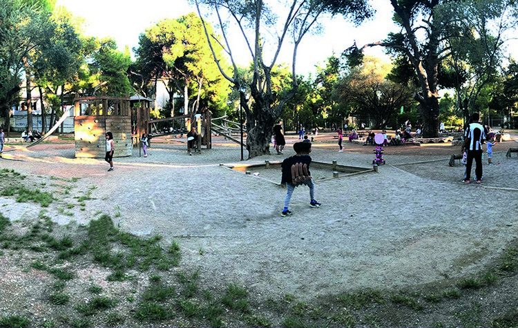 Νάντη Γεροντάκη: Τα παιδία παίζει!