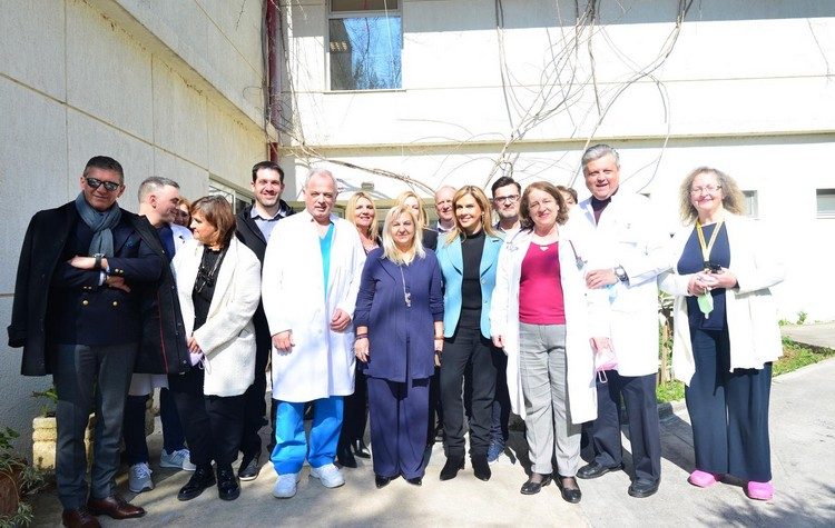 Επίσκεψη της υφυπουργού Υγείας Ζ. Ράπτη σε Παίδων Πεντέλης και Σισμανόγλειο