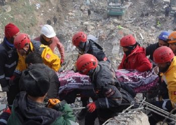 Δεν έχει τέλος ο εφιάλτης: 33.179 οι νεκροί σε Τουρκία και Συρία