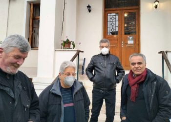 Επίσκεψη του Πάνου Σκουρλέτη σε ΚΑΠΗ στο Ηράκλειο Αττικής