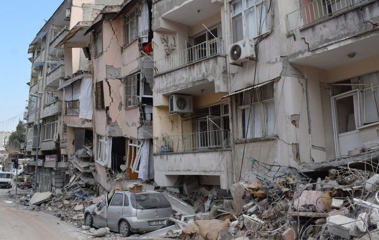 Αντιπροσωπεία του ΚΚΕ στις σεισμόπληκτες περιοχές της Τουρκίας