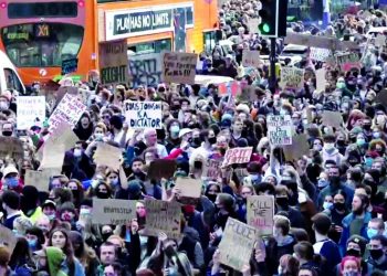 Σε κλίμα εκλογικό