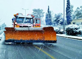 Κακοκαιρία «Μπάρμπαρα»: Το μη χείρον βέλτιστον, στη χιονισμένη βόρεια Αττική