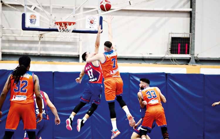 Elite League: Πήρε «φωτιά» η κορυφή