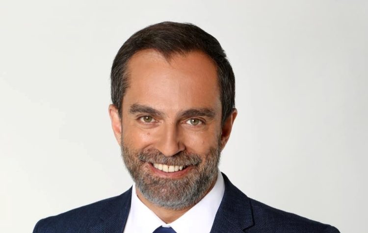 Φ. Καρύδας: Στο Χαλάνδρι για την Παγκόσμια Ημέρα Ποίησης