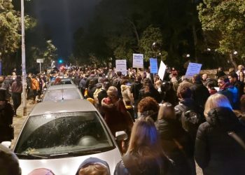 Μαζική διαδήλωση για τα Τέμπη με μαθητικό «χρώμα»