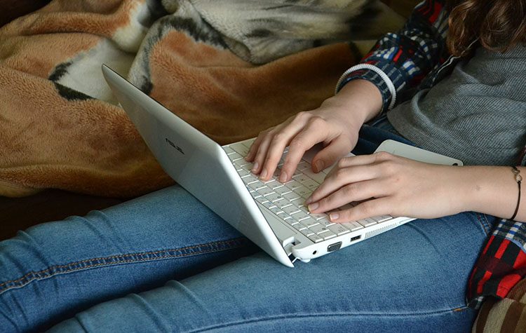 Ημερίδα για το διαδίκτυο και τους κινδύνους του