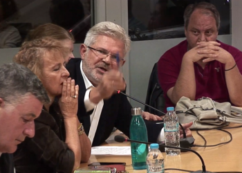 Γ. Οικονόμου: «Περιφρονητική σιωπή δημάρχου στα σοβαρά ζητήματα»