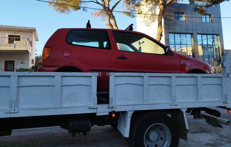 Συνεχίζεται η περισυλλογή εγκαταλελειμμένων οχημάτων