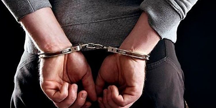 Χειροπέδες σε 27χρονο για διπλή απόπειρα βιασμού