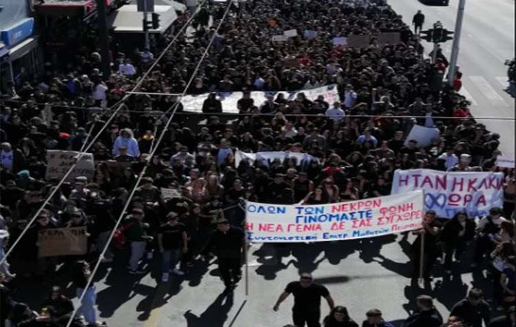 Κ. Χριστόπουλος: «Η Άνοιξη σταμάτησε στα Τέμπη»