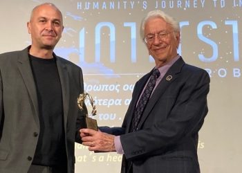 Ταξίδι στο σύμπαν έκαναν στη Μεταμόρφωση με… οδηγό τον Σταμάτη Κριμιζή