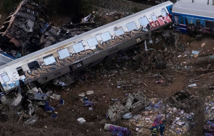 Δήμος Κηφισιάς: «Βαθιά οδύνη για την απερίγραπτη τραγωδία στα Τέμπη»