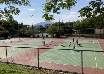 Αναστέλλεται η λειτουργία των δημοτικών γηπέδων τένις στα Μελίσσια
