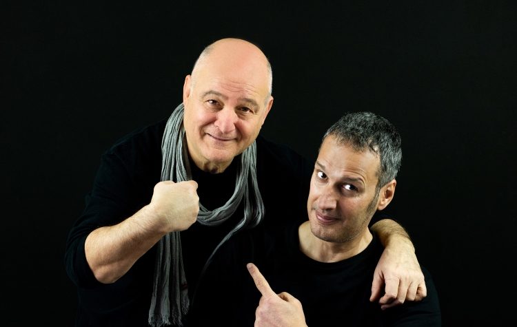 Μανόλης Ανδρουλιδάκης και Κώστας Θωμαΐδης  γίνονται… «Πλανόδιοι Μουσικοί»