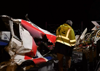 Έκτακτο: Σύγκρουση αμαξοστοιχιών στα Τέμπη με 32 νεκρούς και δεκάδες τραυματίες