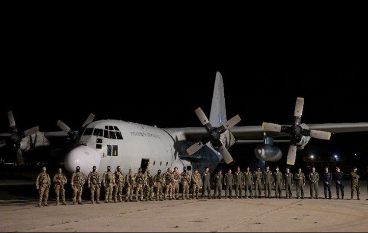 Επέστρεψαν σώοι και ασφαλείς από το Σουδάν οι τελευταίοι εγκλωβισμένοι Έλληνες