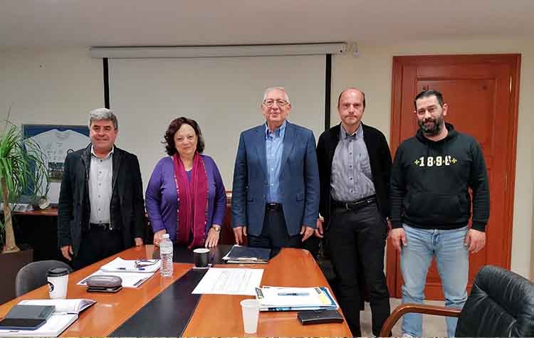 Συνάντηση Θ. Αμπατζόγλου – ΓΣΑ για το κλειστό Αγ. Θωμά και τις εξελίξεις με το γήπεδο ποδοσφαίρου