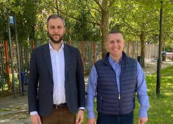 O πρόεδρος της Ένωσης Γονέων Δημήτρης Γκιουρτζίδης στον συνδυασμό του Γ. Πισιμίση