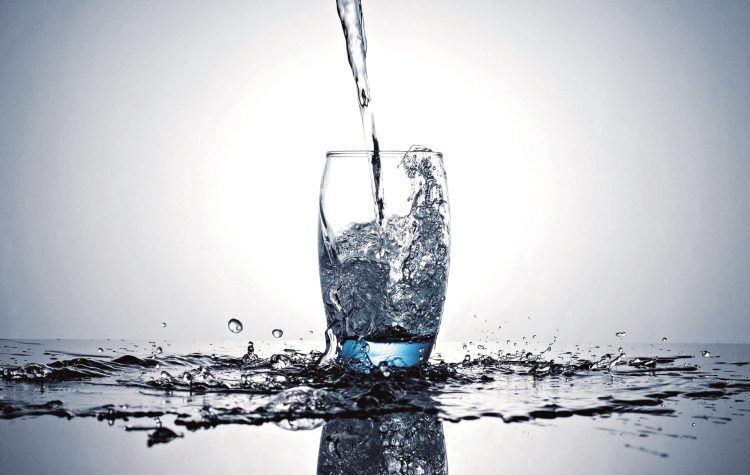 Ψήφισμα δύο συλλόγων υπέρ του δημόσιου νερού