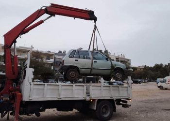 Ακόμη 6 εγκαταλελειμμένα οχήματα απομακρύνθηκαν από τους δρόμους της πόλης