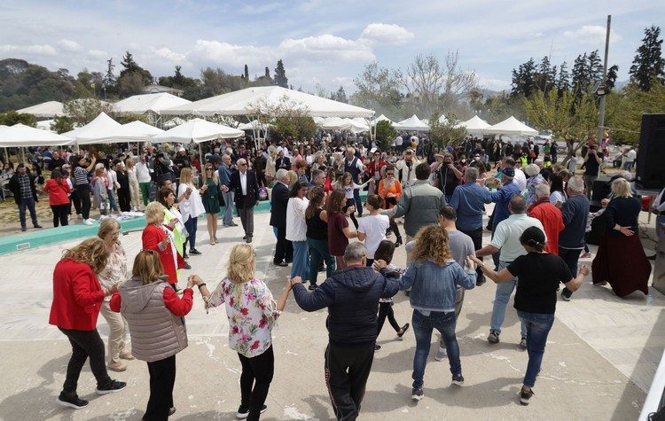 Περιφέρεια Αττικής: «Πάνω από 5.000 πολίτες έκαναν Πάσχα στο πάρκο “Τρίτση”»