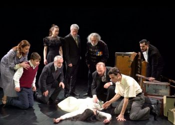 Υπόθεση «Μακρόπουλος» της Κ. Σαμαρά στο Θέατρο ΕΛΕΡ