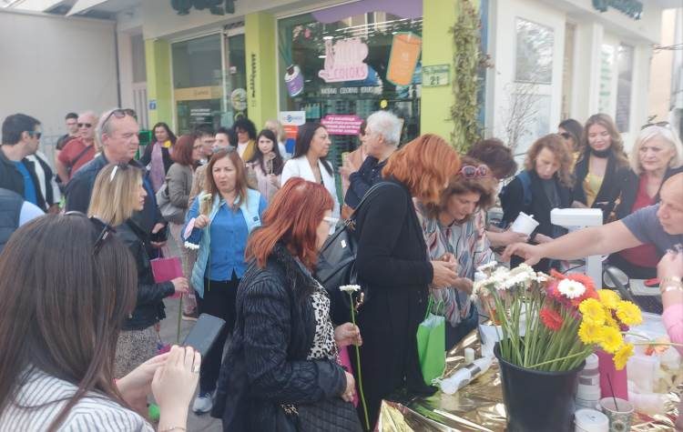 «Νέα Αρχή»: Συμβολικός εορτασμός της ημέρας της μητέρας