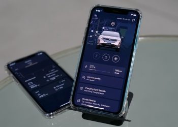 Nissan Ariya Connectivity