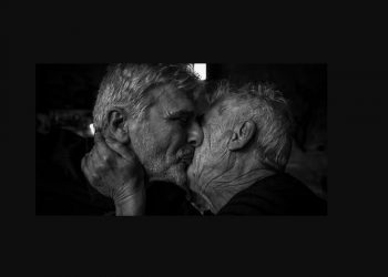 «Αποκαλυπτήρια» για την έκθεση φωτογραφίας του Αντώνη Γιακουμάκη