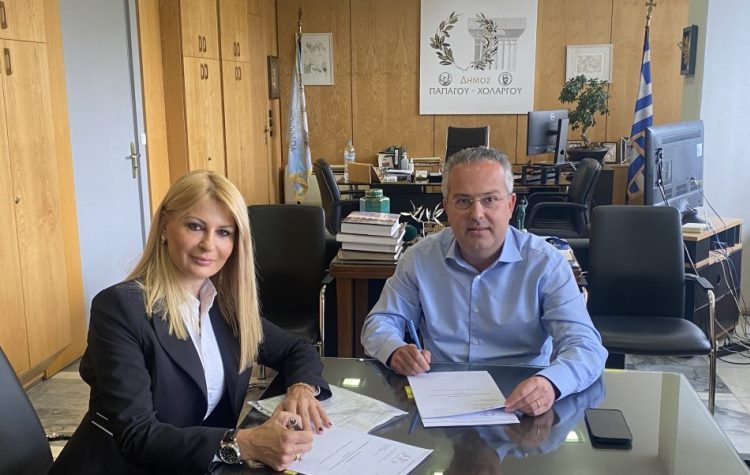 Υπογραφή ανάπλασης της πλατείας Φλωρίνης με χρηματοδότηση από το Πράσινο Ταμείο