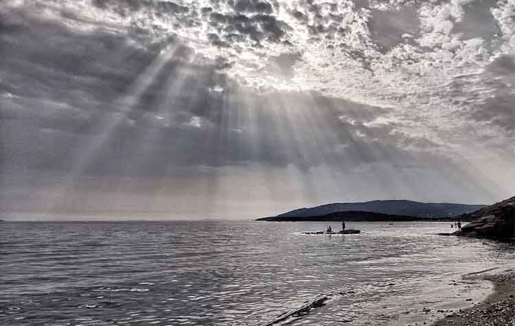 Μια θέση για τις εκλογές της Κυριακής