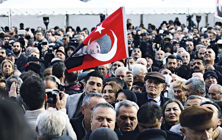 Τουρκία - εκλογές: Η αγωνία στο «κόκκινο»