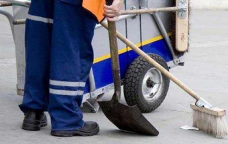 Την παραίτηση των αντιδημάρχων Καθαριότητας ζήτησε ο Δημοσθένης Παπακωνσταντίνου