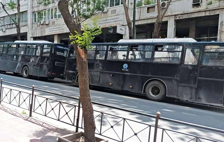 Σαν σε στρατόπεδο…