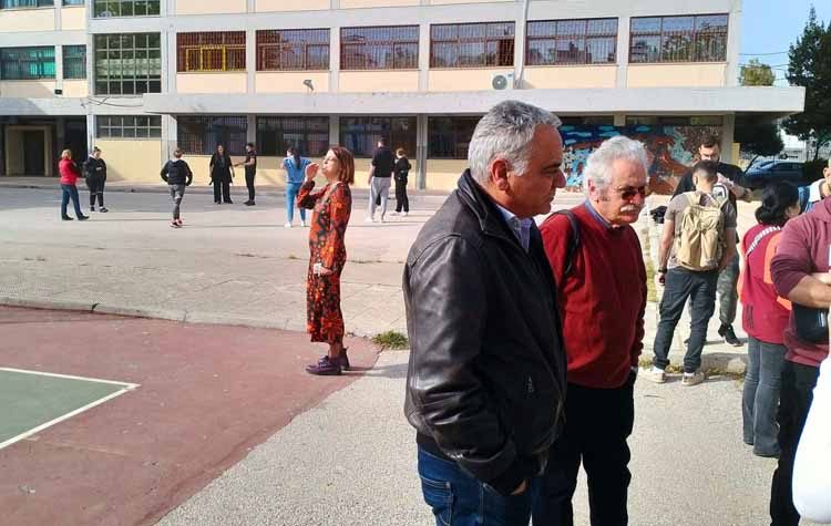 Επισκέψεις Π. Σκουρλέτη στα ΙΕΚ Αμαρουσίου και Μεταμόρφωσης: «Αξίζετε περισσότερη στήριξη»