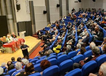 ΣΥΡΙΖΑ: «Μήνυμα από τον Χολαργό για τη μεγάλη ανατροπή»