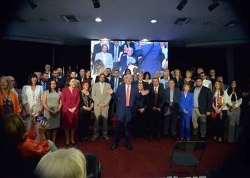 Τον συνδυασμό του παρουσίασε ο Θ. Αμπατζόγλου: «Μήνυμα νίκης, από την 1η Κυριακή!»