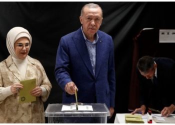 Τουρκικές εκλογές: Μεγάλος νικητής ο Ερντογάν με 52% - «Μέχρι τον θάνατο μαζί»